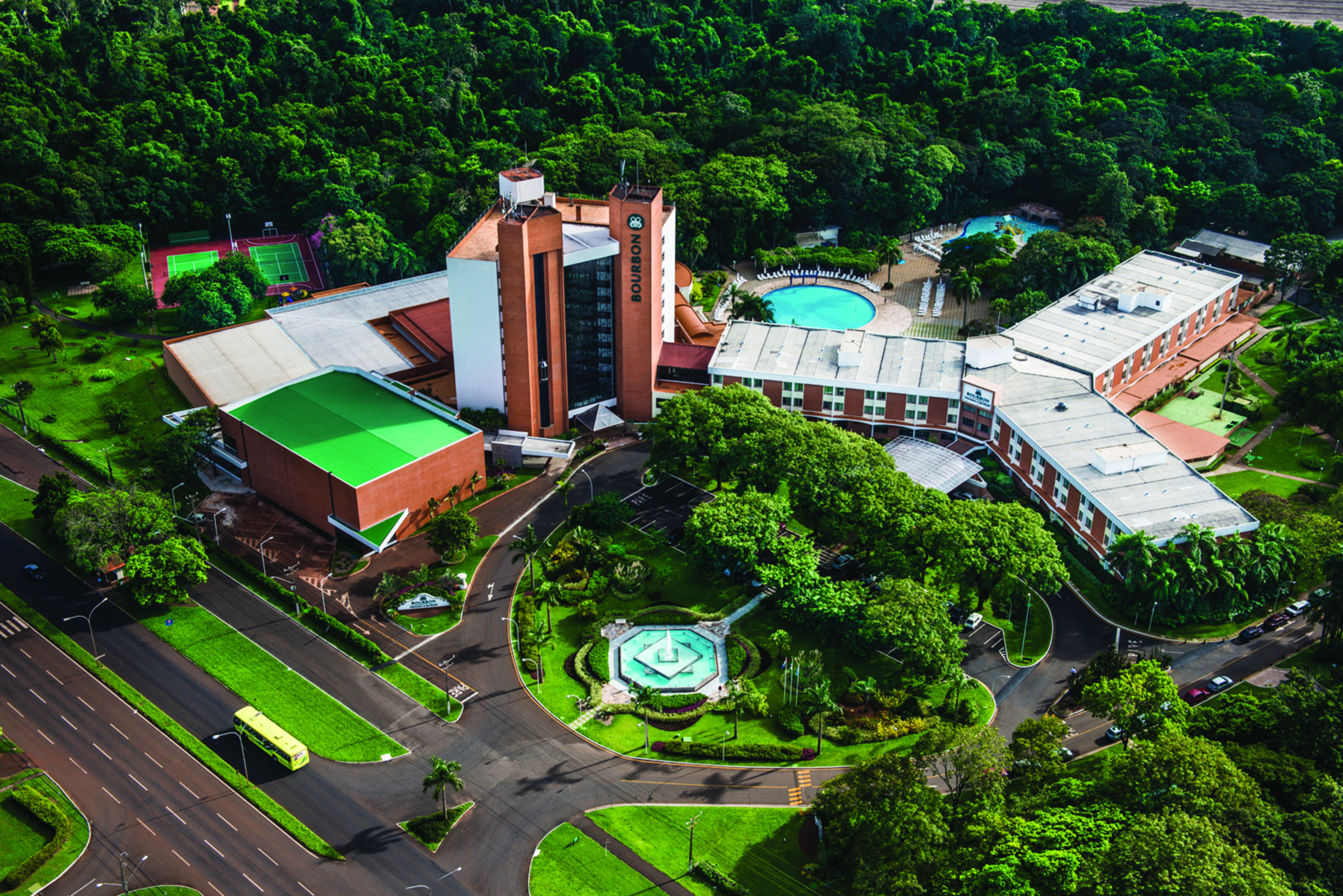 Bourbon Thermas Eco Resort Cataratas Do Iguacu Foz do Iguacu Exterior photo Aerial view of the hotel